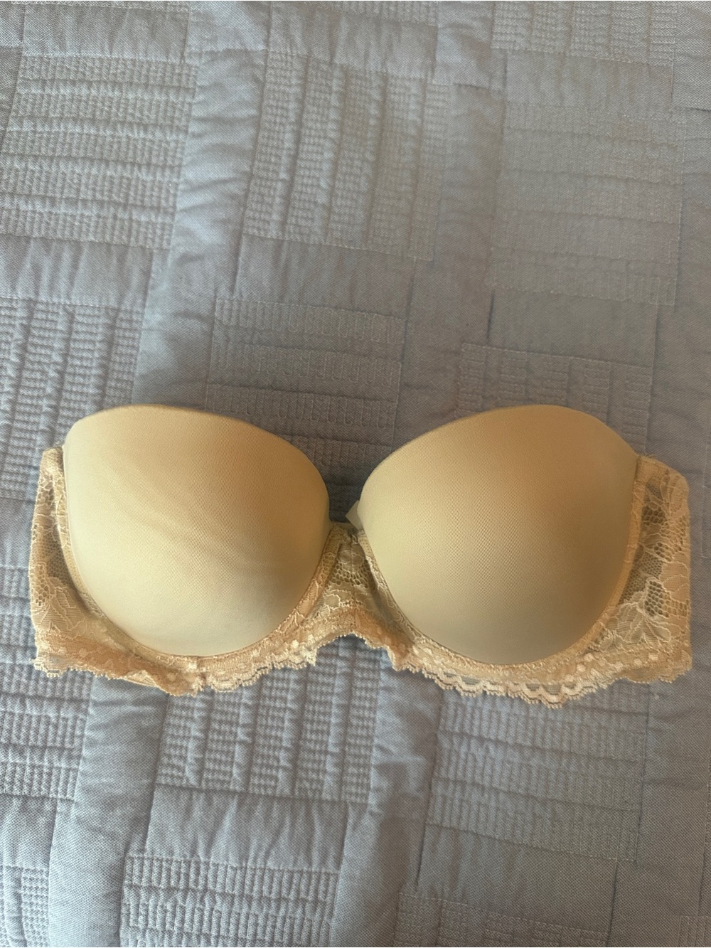 On Gossamer Strapless Lace-Trim Bandeau Bra in Beige